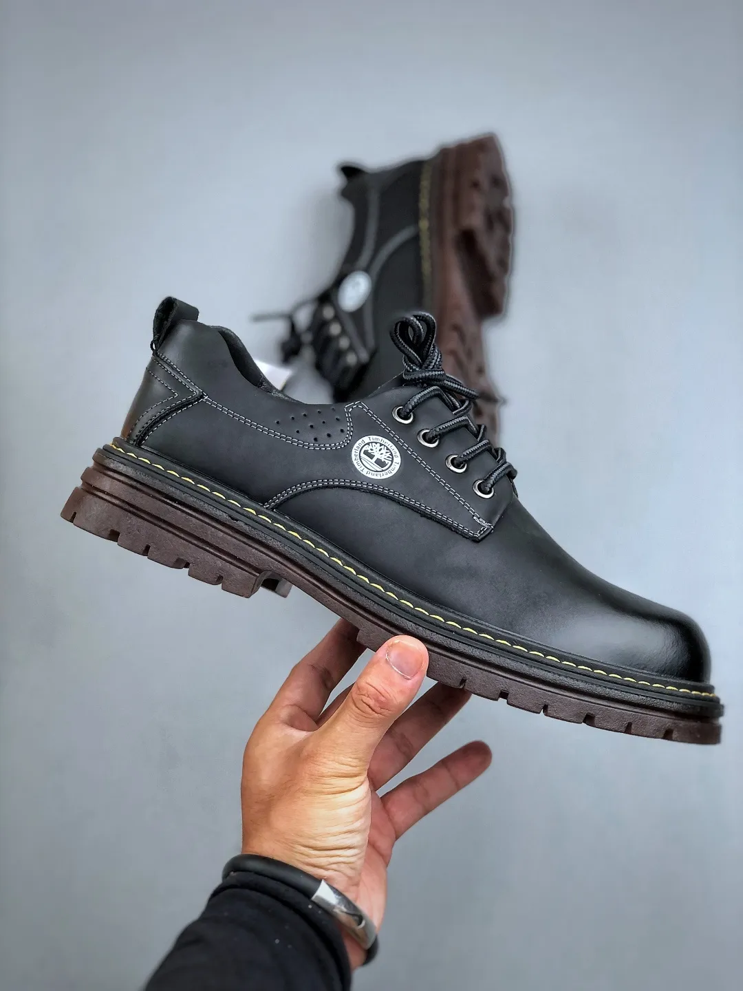 Local pick up 💰520 Support store Timberland/Timberland classic 25ss new low-top classic re-engineered brand new upgrade Guangdong factory quality original box original packaging The fabric is made of Italian top frosted cowhide with anti-odor and anti-corrosion genuine leather latex insoles to give you a perfect wearing experience quality and durable, a must-have for sportsmen Specially designed to handle handsome high-quality feet with first-class feel Exclusive supply Official product number: TB23066 Size: 38-44